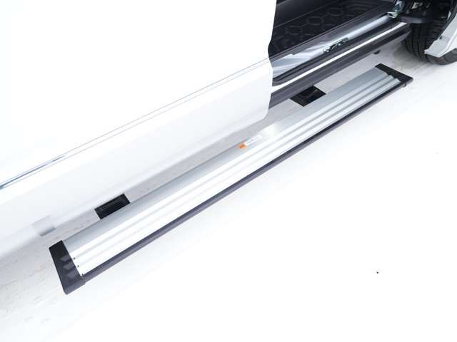 MITSUBISHI DELICA D:5 4WD 2024