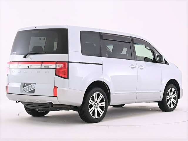 MITSUBISHI DELICA D:5 4WD 2024