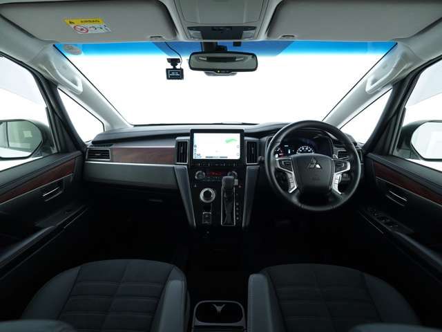 MITSUBISHI DELICA D:5 4WD 2023