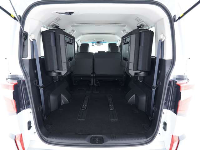 MITSUBISHI DELICA D:5 4WD 2023