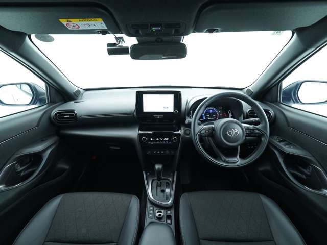 TOYOTA YARIS CROSS 2025