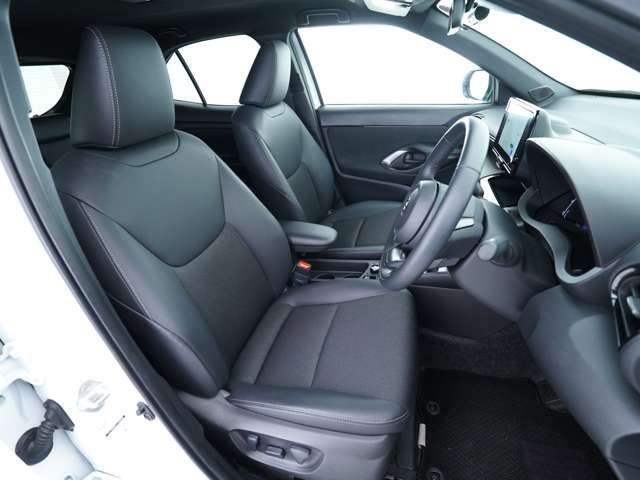 TOYOTA YARIS CROSS 2025