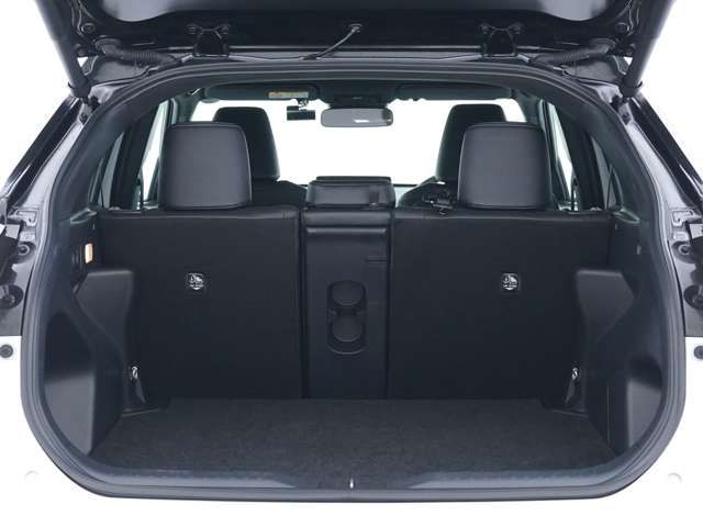 TOYOTA YARIS CROSS 2025