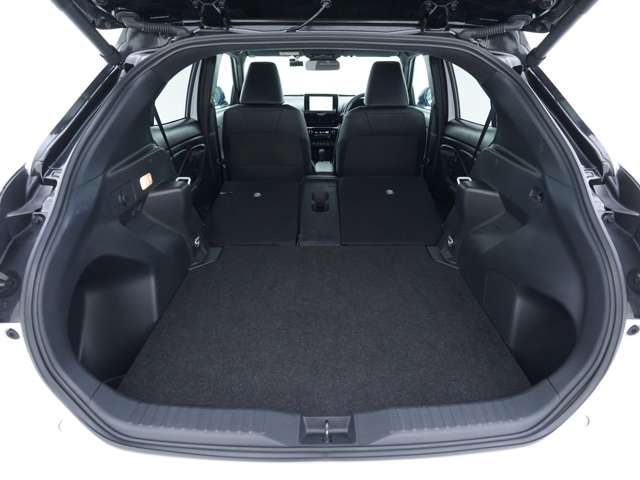 TOYOTA YARIS CROSS 2025