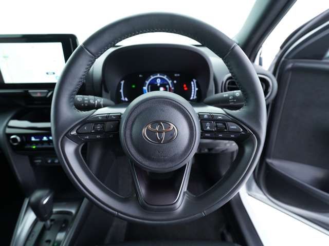 TOYOTA YARIS CROSS 2025