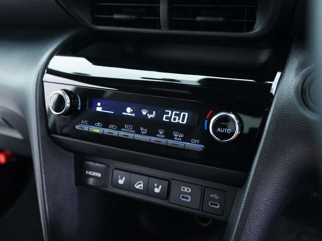 TOYOTA YARIS CROSS 2025