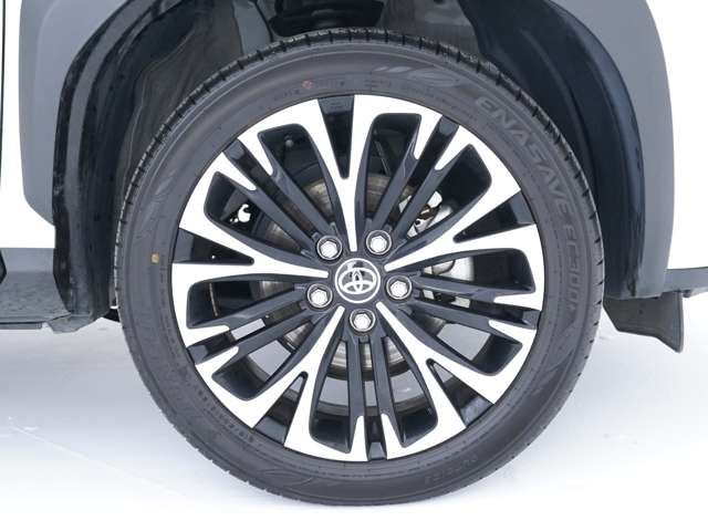 TOYOTA YARIS CROSS 2025