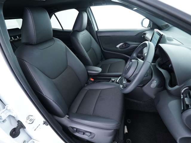 TOYOTA YARIS CROSS 2025