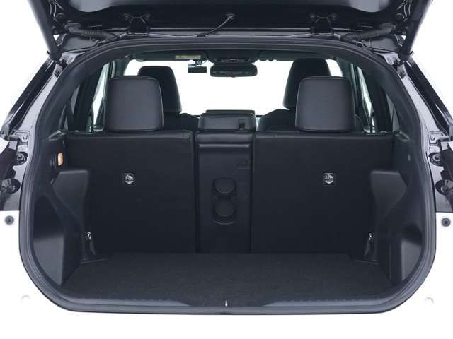 TOYOTA YARIS CROSS 2025