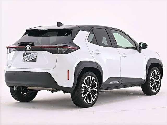 TOYOTA YARIS CROSS 2025