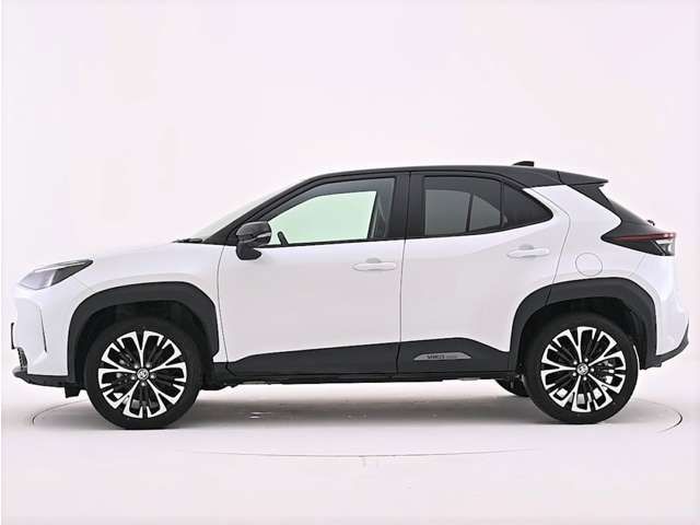 TOYOTA YARIS CROSS 2025