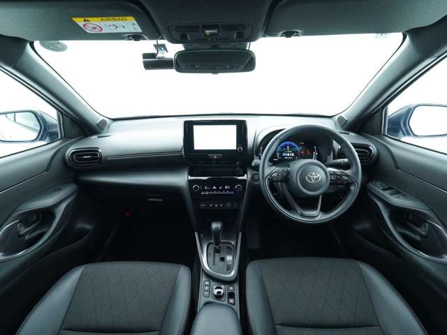 TOYOTA YARIS CROSS 2025