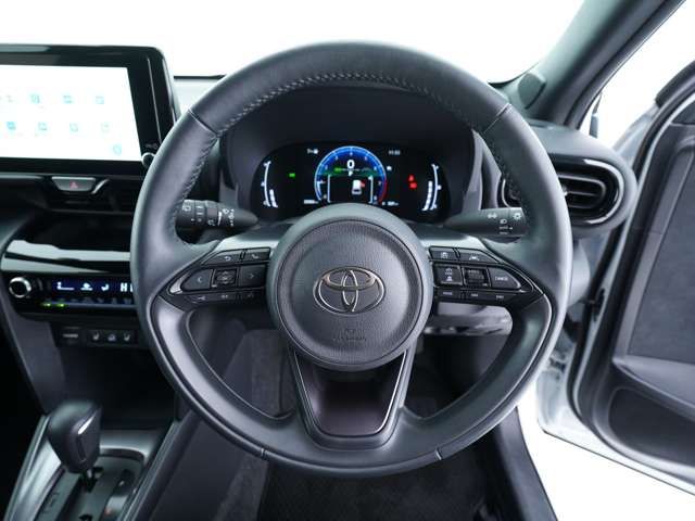 TOYOTA YARIS CROSS 2025