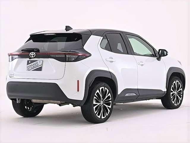 TOYOTA YARIS CROSS 2025