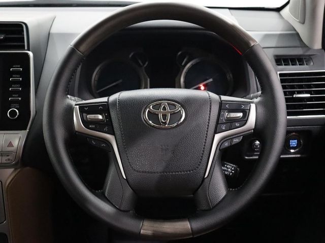 TOYOTA LANDCRUISER PRADO 2022