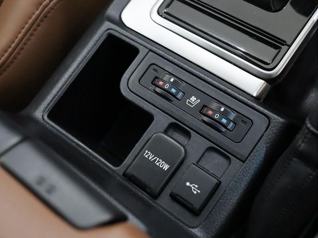 TOYOTA LANDCRUISER PRADO 2022