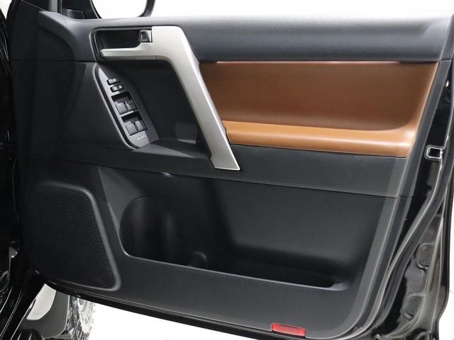 TOYOTA LANDCRUISER PRADO 2022