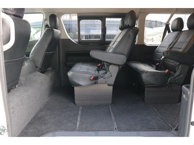 TOYOTA HIACE wagon 4WD 2022
