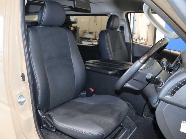 TOYOTA HIACE van 2WD 2018