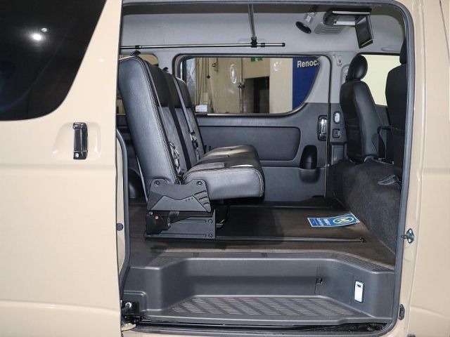 TOYOTA HIACE van 2WD 2018