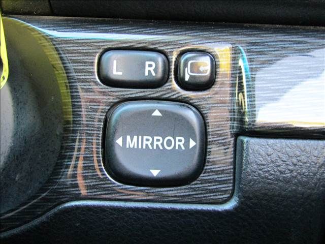 TOYOTA MARK2 BLIT 2006