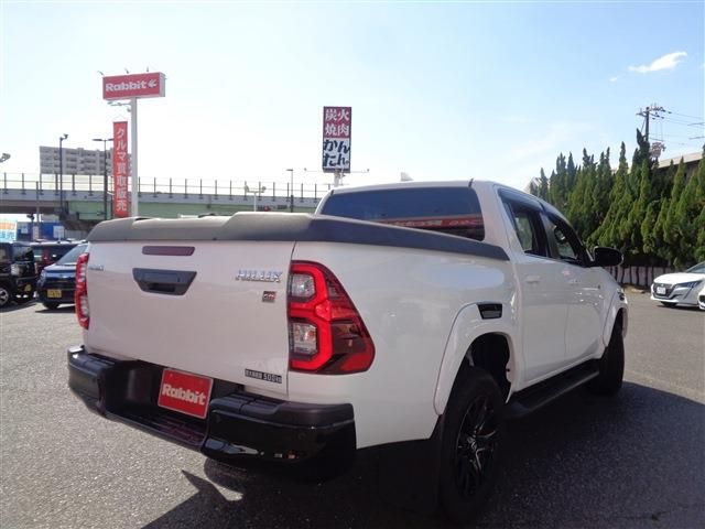 TOYOTA HILUX 4WD 2023