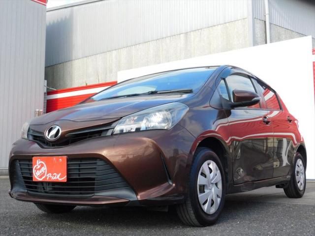 TOYOTA VITZ 2015