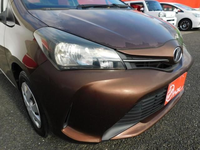 TOYOTA VITZ 2015