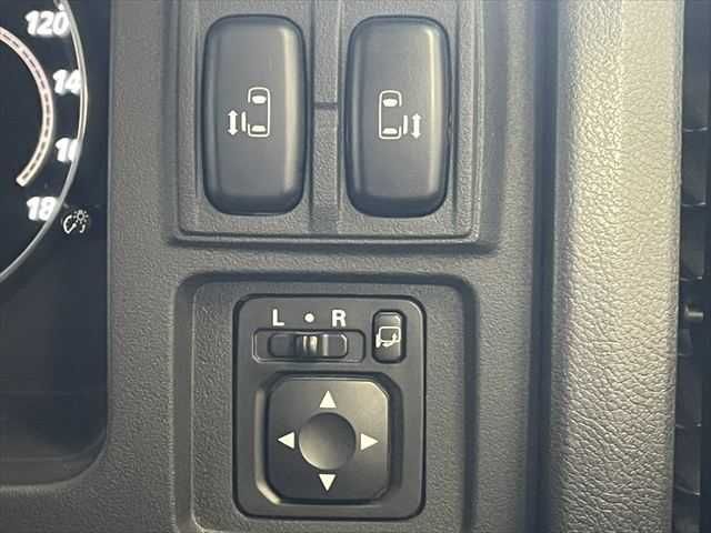 MITSUBISHI DELICA D:5 4WD 2018