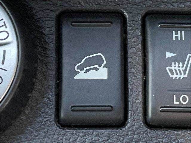 NISSAN X-TRAIL 4WD 2013