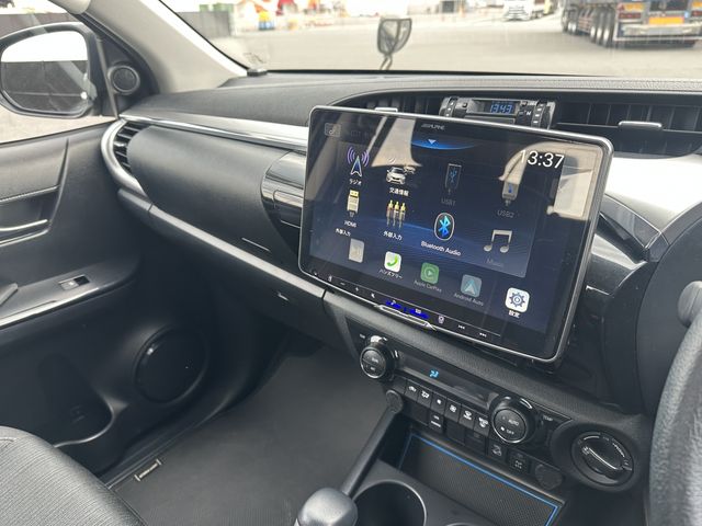 TOYOTA HILUX 4WD 2023