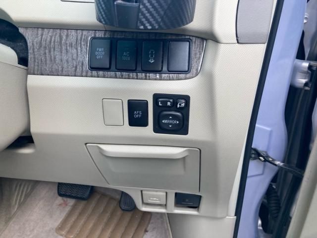 TOYOTA ESTIMA HYBRID 4WD 2009