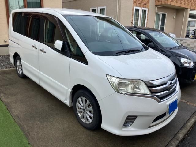NISSAN SERENA  WG 2011