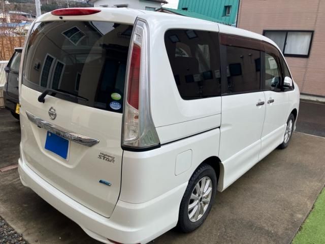 NISSAN SERENA  WG 2011