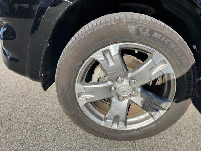 TOYOTA RAV4 4WD 2013