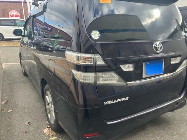TOYOTA VELLFIRE 2009