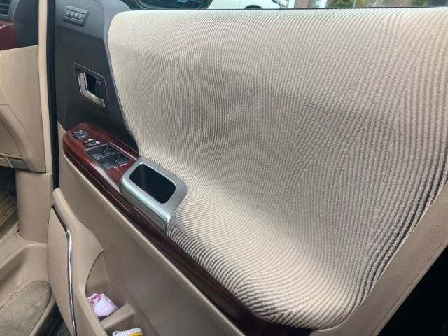 TOYOTA VELLFIRE 2009