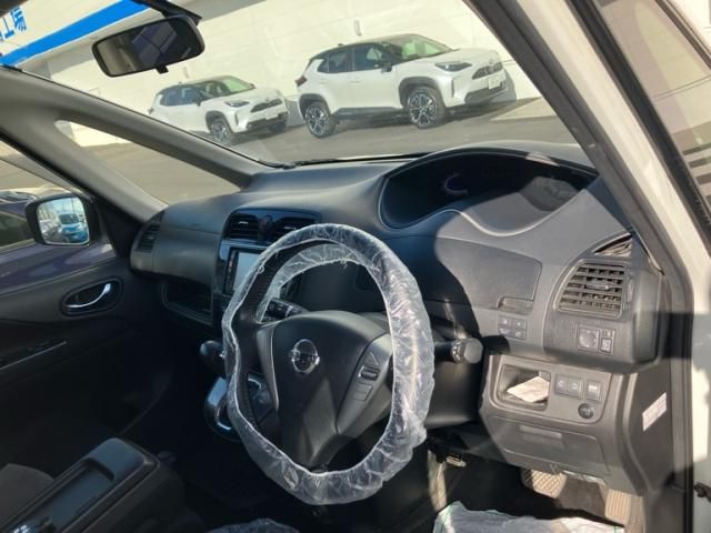 NISSAN SERENA  S-HYBRID 2012