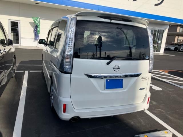 NISSAN SERENA  S-HYBRID 2012
