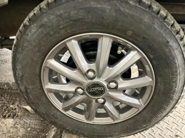 SUZUKI CARRY truck 4WD 2011