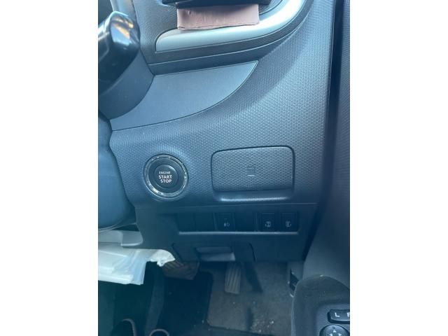 SUZUKI SOLIO 4WD 2011