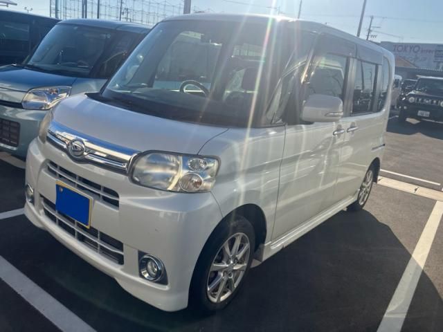 DAIHATSU TANTO 4WD 2013