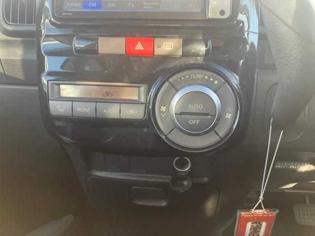 DAIHATSU TANTO 4WD 2013