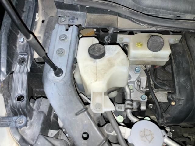 NISSAN SERENA  WG 2012