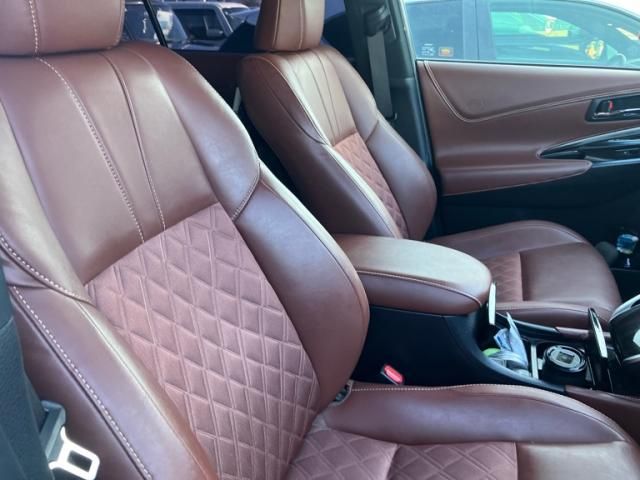 TOYOTA HARRIER 2WD 2019