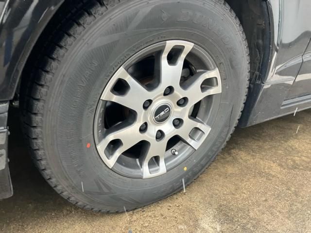 TOYOTA HIACE van 4WD 2023