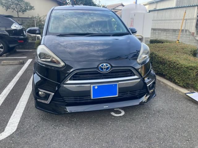 TOYOTA SIENTA HYBRID 2016