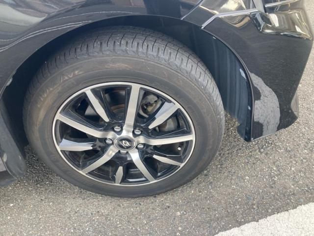 TOYOTA SIENTA HYBRID 2016