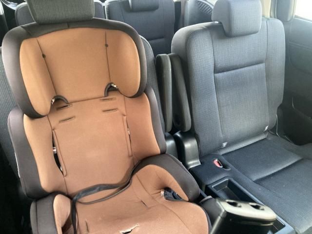 TOYOTA SIENTA HYBRID 2016