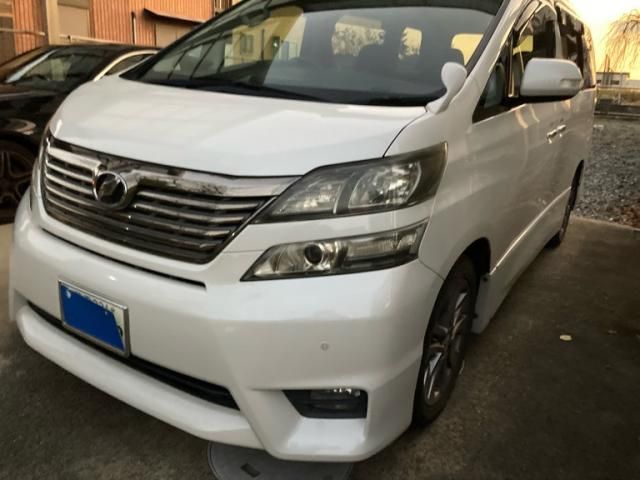 TOYOTA VELLFIRE 2011